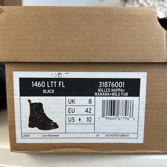 Dr Martens 1460 FAUX FUR LINED LEATHER LACE UP BOOTS Sz 10