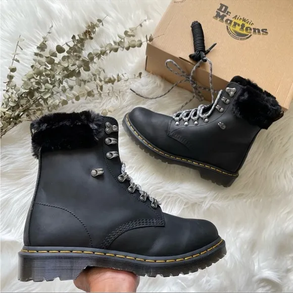Dr Martens 1460 SERENA COLLAR FAUX FUR LINED LACE UP BOOTS PRICE FIRM