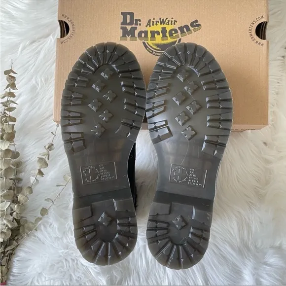 Dr Martens 1460 SERENA COLLAR FAUX FUR LINED LACE UP BOOTS PRICE FIRM