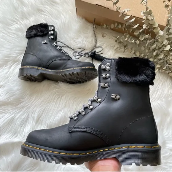 Dr Martens 1460 SERENA COLLAR FAUX FUR LINED LACE UP BOOTS PRICE FIRM