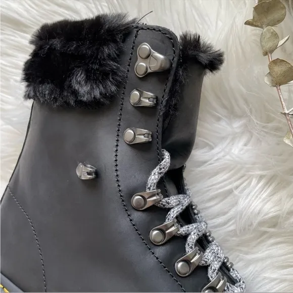 Dr Martens 1460 SERENA COLLAR FAUX FUR LINED LACE UP BOOTS PRICE FIRM