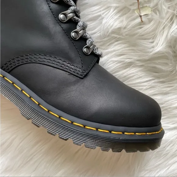 Dr Martens 1460 SERENA COLLAR FAUX FUR LINED LACE UP BOOTS PRICE FIRM