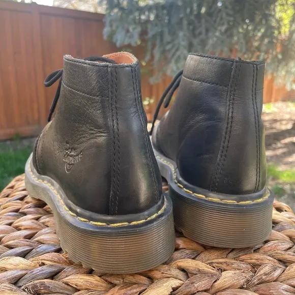 Dr Martens #1B61 Black Leather Lace up Chukka Boots.  Men’s size 10 Women’s 11