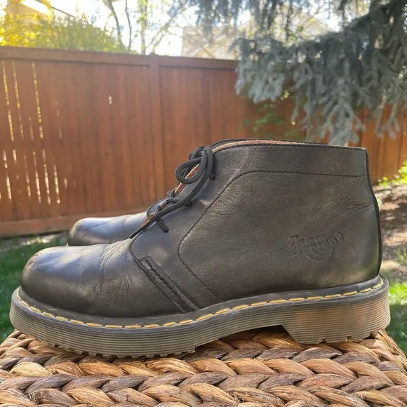 Dr Martens #1B61 Black Leather Lace up Chukka Boots.  Men’s size 10 Women’s 11