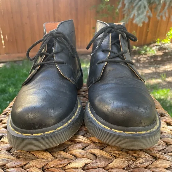Dr Martens #1B61 Black Leather Lace up Chukka Boots.  Men’s size 10 Women’s 11