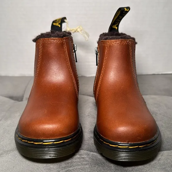 Dr. Martens 2976 Leonore Brown Chelsea Boots Little Kid/Toddler Size 7