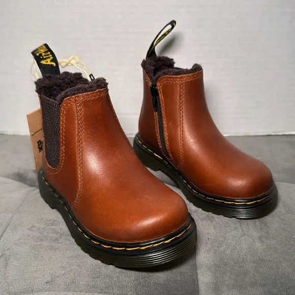 Dr. Martens 2976 Leonore Brown Chelsea Boots Little Kid/Toddler Size 7
