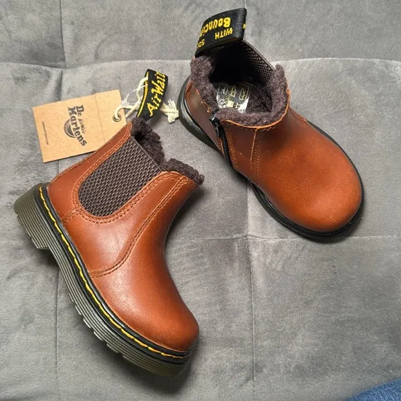 Dr. Martens 2976 Leonore Brown Chelsea Boots Little Kid/Toddler Size 7