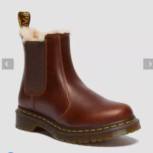 Dr. Martens 2976 Leonore Faux Fur Lined Chelsea Boots Butterscotch Orleans Brown