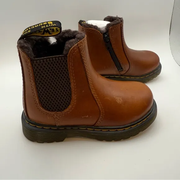 Dr. Martens 2976 Leonore fur-lined brown leather boots, 7 toddler