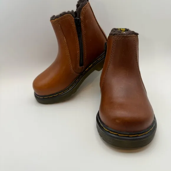 Dr. Martens 2976 Leonore fur-lined brown leather boots, 7 toddler