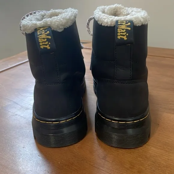 Dr Martens Combs Black Wyoming Women’s Boots Faux Fur Lined Lace Up Size 9