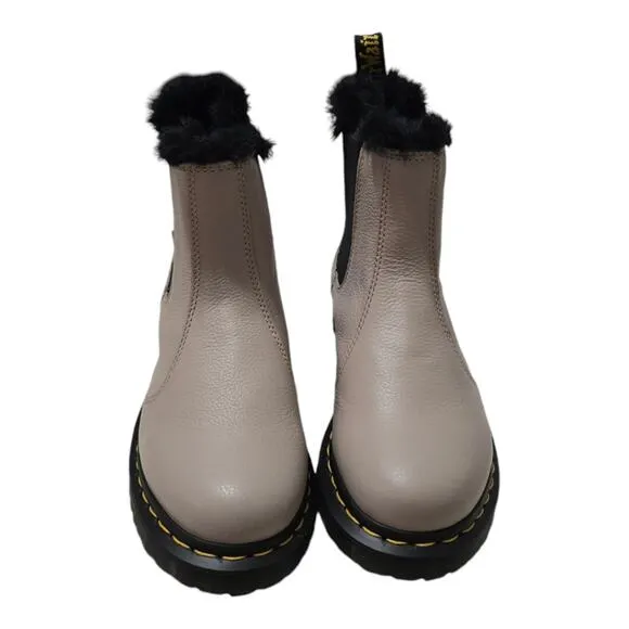 Dr Martens Pale Grey Super Soft Leather Black Fur Lined Chelsea Boots Size 7 New