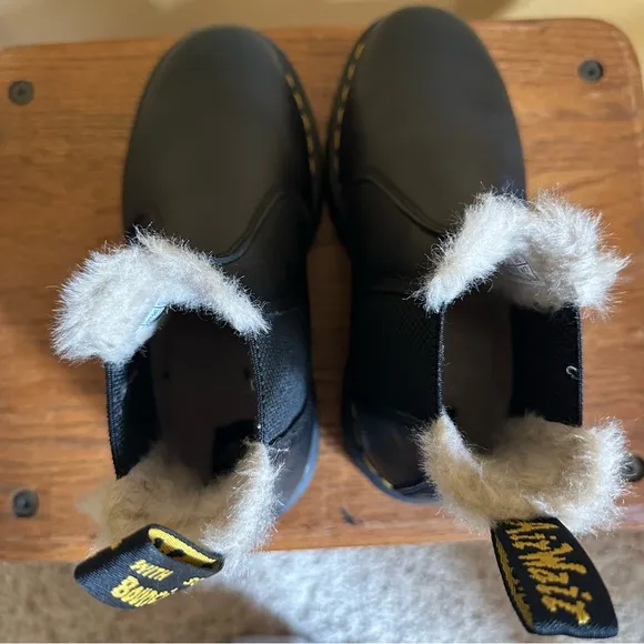Dr. Martens Platform Chelsea Boots Fur-Lined