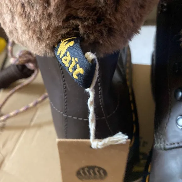 Dr Martens Serena Collar boots