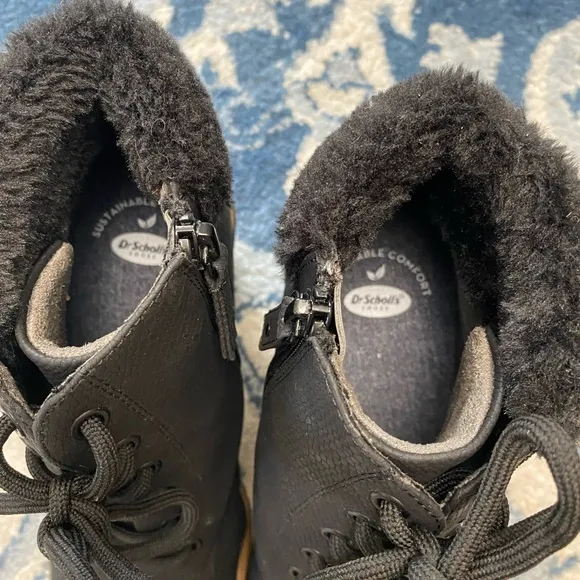 DR. SCHOLLS For The Love Womens 8.5 Black Faux Fur Heeled Ankle Boots Lug Sole