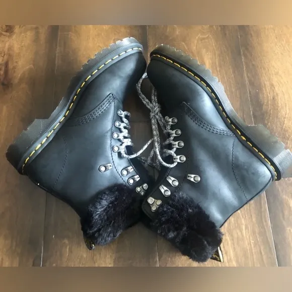Dr.Martens 1460 SERENA COLLAR FAUX FUR LINED ANKLE BOOTS