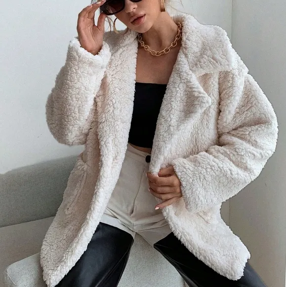 Drop Shoulder Pocket Patched Fleece Coat