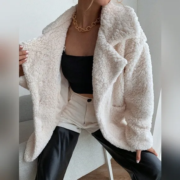 Drop Shoulder Pocket Patched Fleece Coat