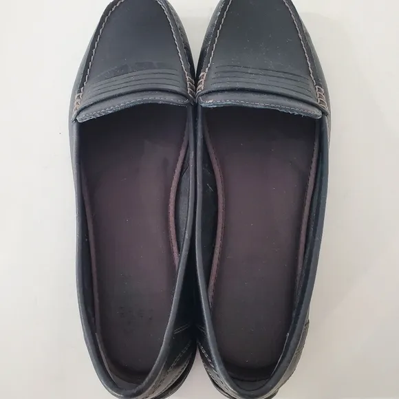 EASTLAND 9M Black Leather Annette Loafer Flat Slip On Comfort Sole Office Preppy