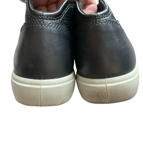 Ecco Soft 7 Low Booties Women 9 EU 40 Gray Metallic Leather Zip Up Flats Comfort