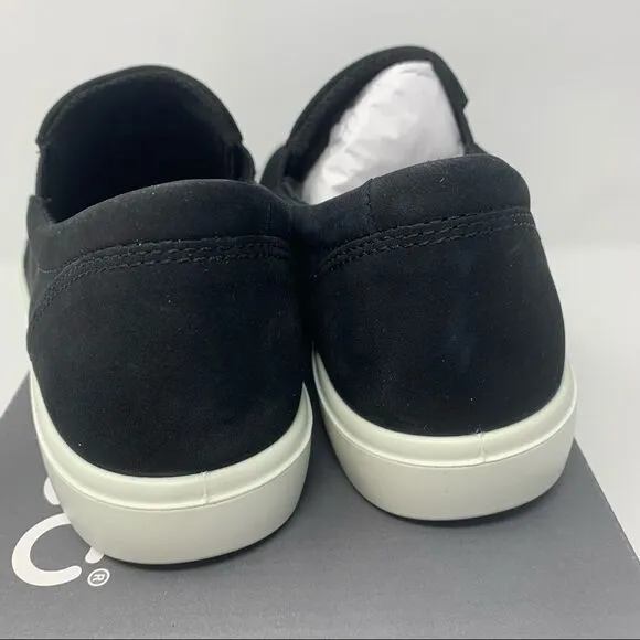 Ecco Soft Classic Sneaker