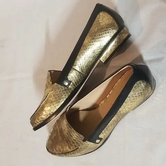 Eight Fifteen Patti Gold Leather Loafers
