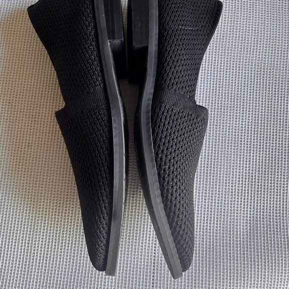 Eileen Fisher Black Flats Slip-On Loafers