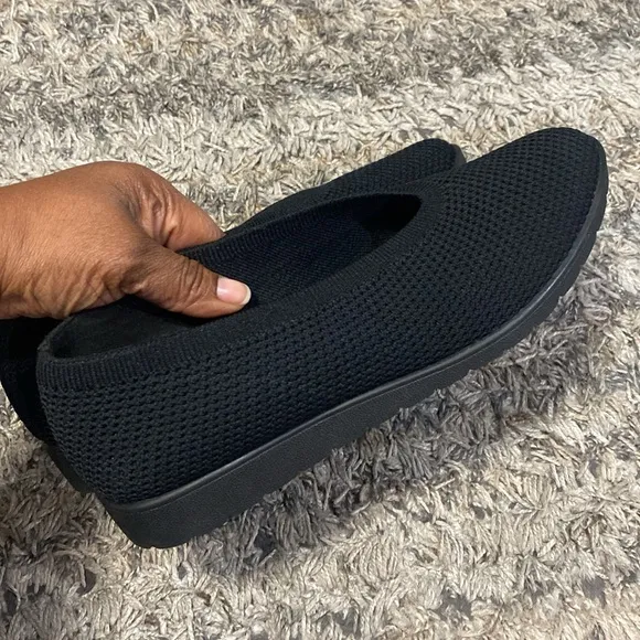 Eileen Fisher black text fabric comfort, shoe flats, size 8.5 almond toe