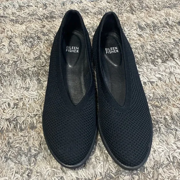 Eileen Fisher black text fabric comfort, shoe flats, size 8.5 almond toe