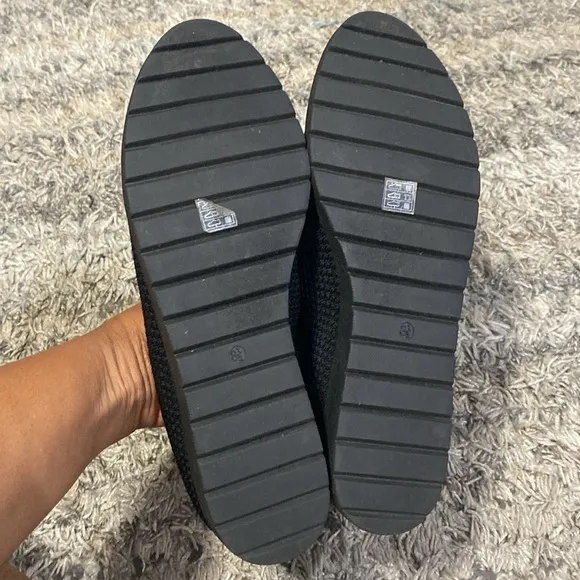 Eileen Fisher black text fabric comfort, shoe flats, size 8.5 almond toe