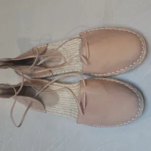 Eileen Fisher Lace-Up Espadrille Sandal,flats, brand new, size 9, tan