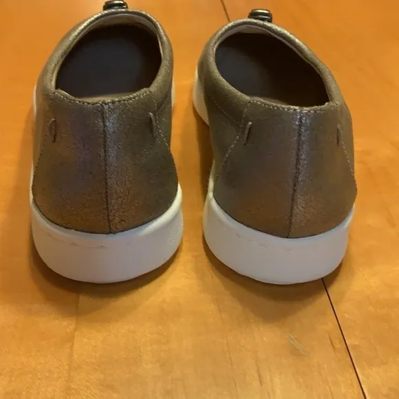Eileen Fisher Sydney Slip-On Leather Sneakers 5