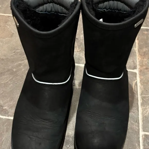 EMU Australia Judbury Waterproof Winter Boots Black with Grey Casual Snow Boots