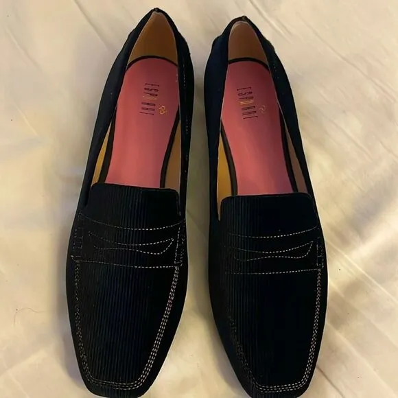ESPORRE BLACK VELVETY CORDUROY FLATS.   NEW IN BOX
