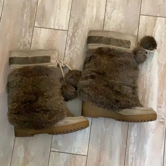 EUC Coach Maryann Rabbit Fur Boots