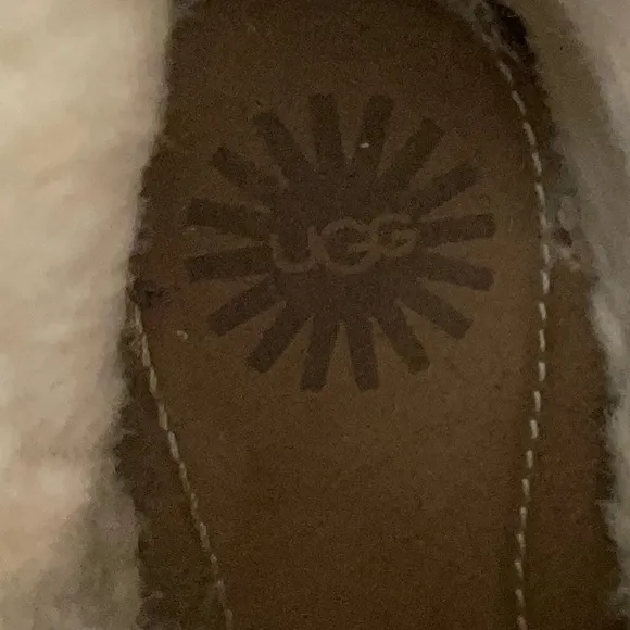 EUC UGG Australia Kona Brown Waterproof Boots SZ 7