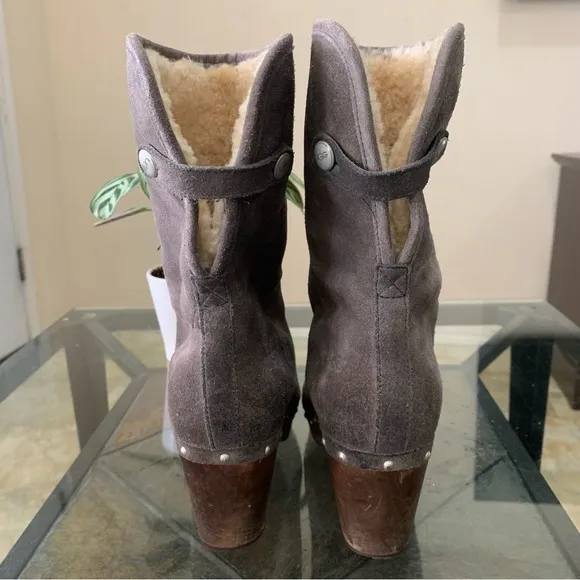 EUC UGG AUSTRALIA Lynnea Clog Boots