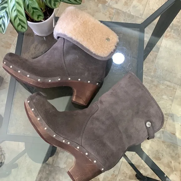 EUC UGG AUSTRALIA Lynnea Clog Boots