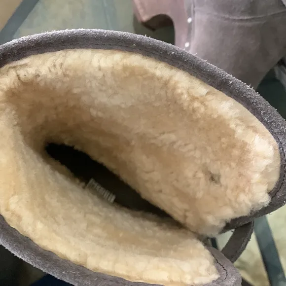 EUC UGG AUSTRALIA Lynnea Clog Boots