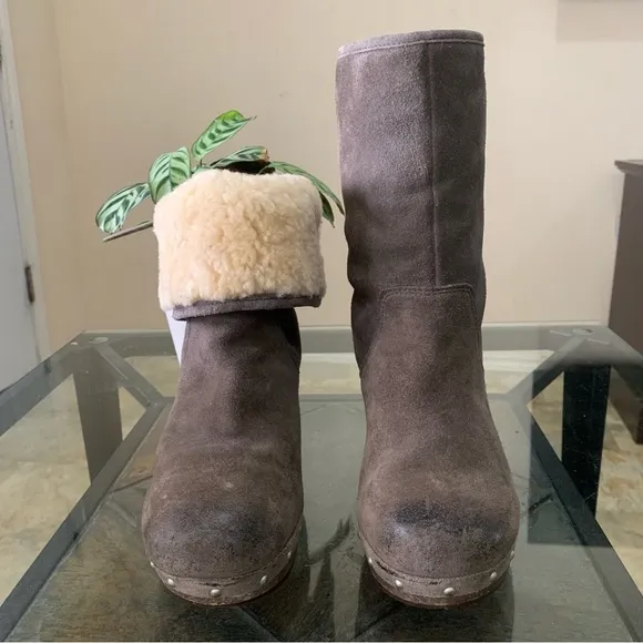EUC UGG AUSTRALIA Lynnea Clog Boots