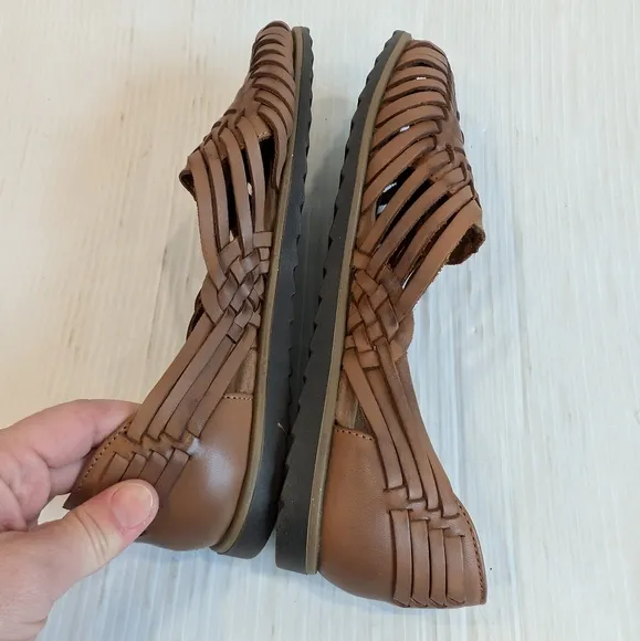 EURO SOFT By SOFFT Women's Woven Brown Leather Huarache Sandal Flats