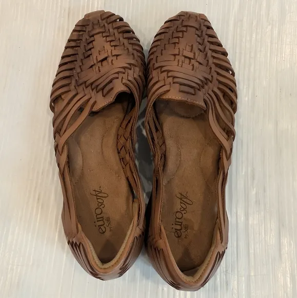 EURO SOFT By SOFFT Women's Woven Brown Leather Huarache Sandal Flats