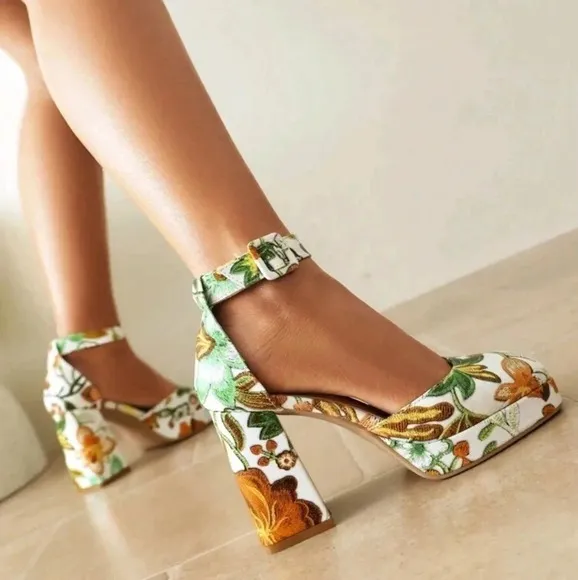 European And American Style Minimalist Square Toe Chunky Heel Comfortable Hollow