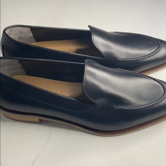 Everlane black leather loafers