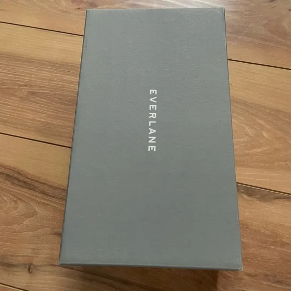 Everlane The Espadrilles in Pale Yellow Leather NWB 7.5