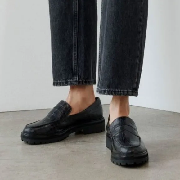 Everlane The Lug Loafer Black Crocodile Leather Size 9.5 Womens Slip-On Shoes