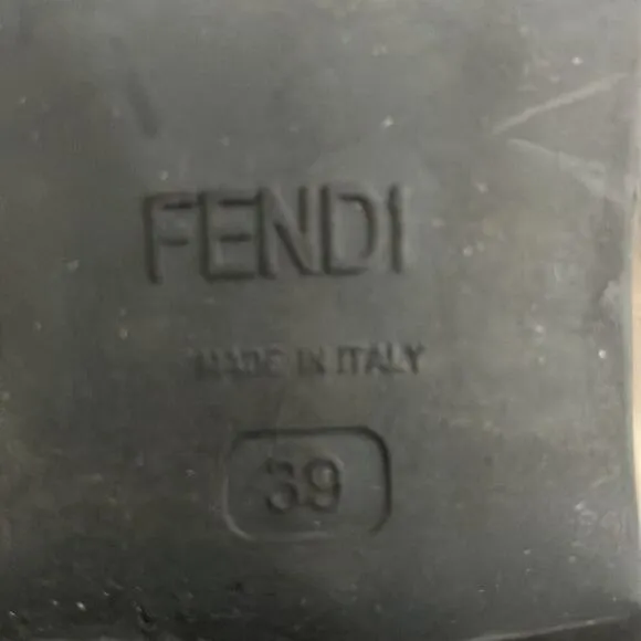 FENDI LEATHER FUR LINED ANKLE BLACK BOOTS SIZE 39‎