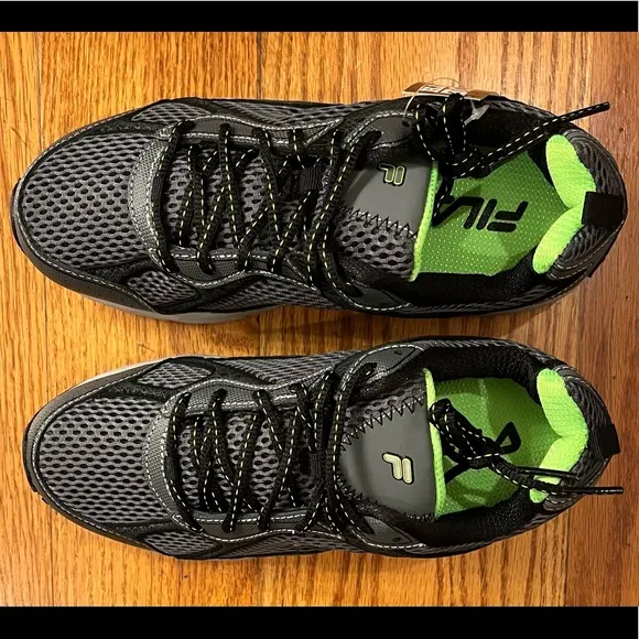 Fila Wide Running Sneakers, Gray