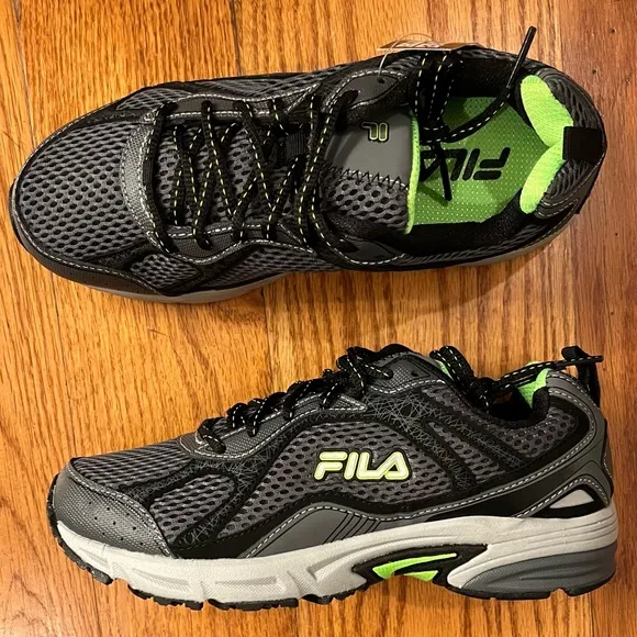 Fila Wide Running Sneakers, Gray